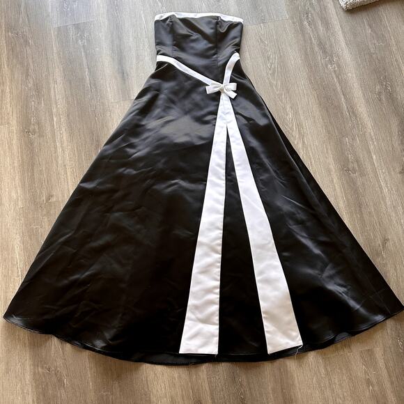 Jessica McClintock for Gunne Sax Dresses & Skirts - Gunne Sax Jessica McClintock Vintage 90s Y2K Black White Bow Formal Dress SZ 3/4